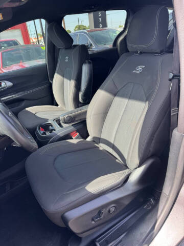 2020 Chrysler Pacifica Touring