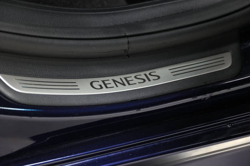 2023 Genesis G70
