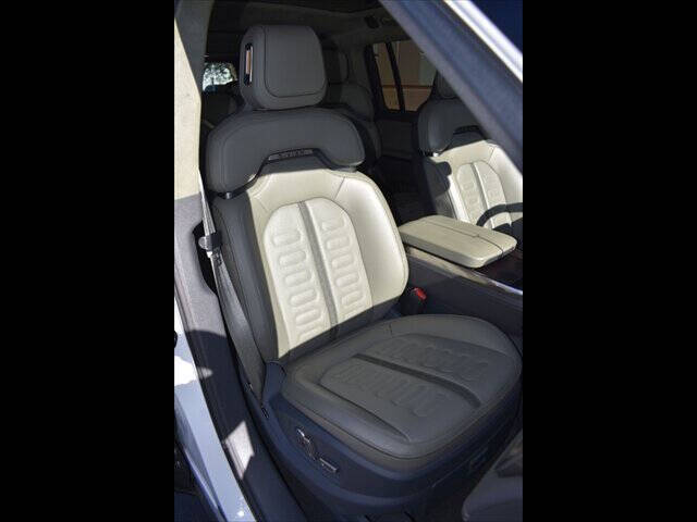 2023 Rivian R1S Adventure