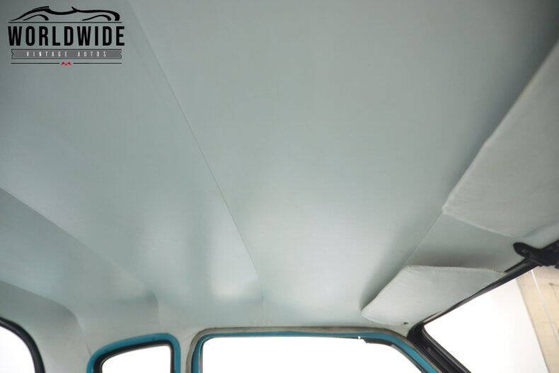 1957 Studebaker Silver Hawk