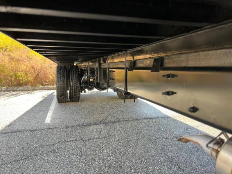 2018 Freightliner M2 106