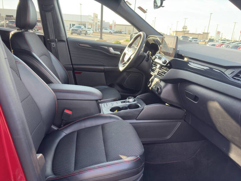 2023 Ford Escape ST-Line