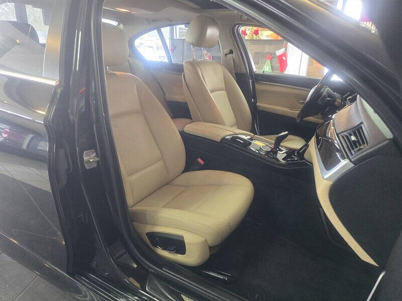 2016 BMW 5 Series 528i xDrive