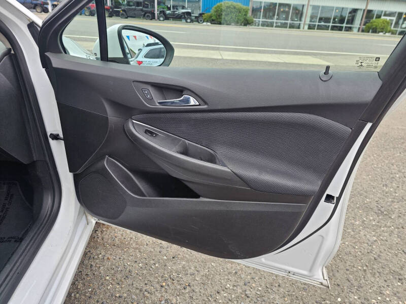 2017 Chevrolet Cruze LT Auto