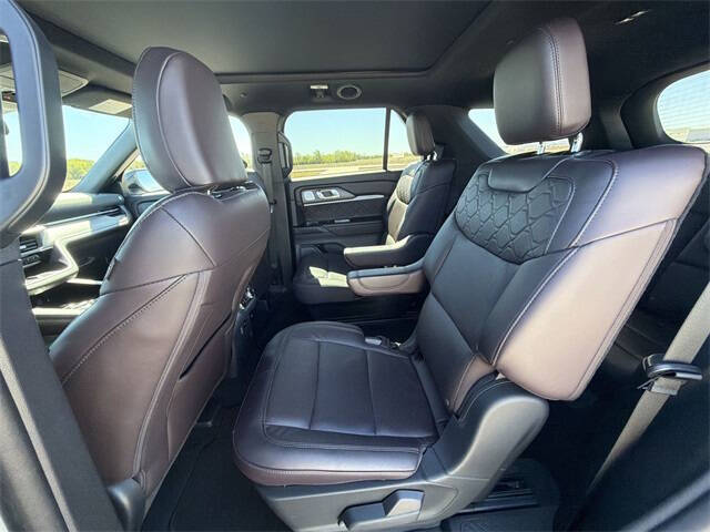 2025 Ford Explorer Platinum