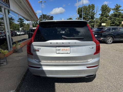 2016 Volvo XC90 T6 Momentum