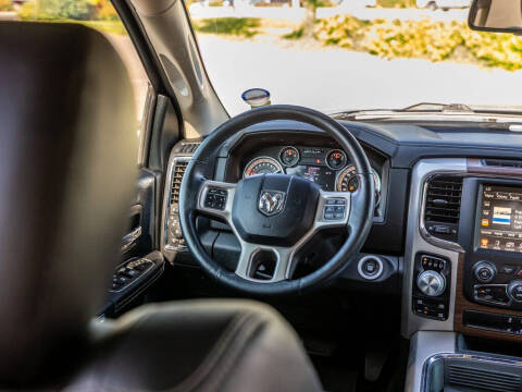 2017 RAM 1500 Laramie