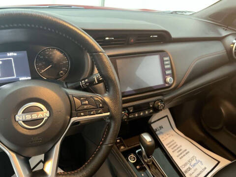 2024 Nissan Kicks SR
