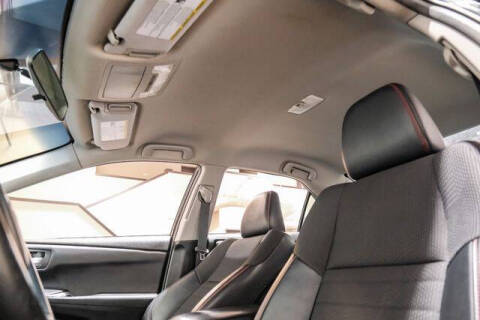 2017 Toyota Camry SE