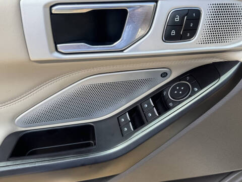 2020 Ford Explorer Platinum