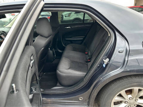 2018 Chrysler 300 Touring L