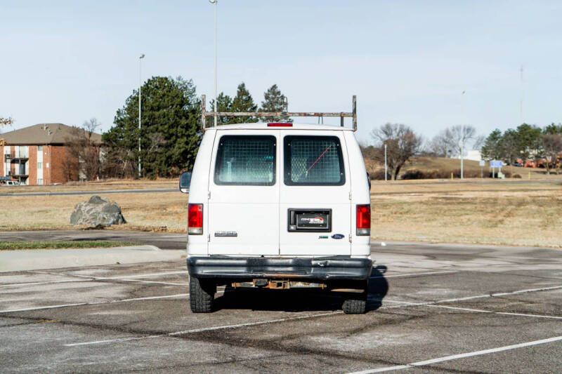 2009 Ford E-Series E-250