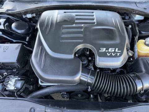 2017 Dodge Charger SE