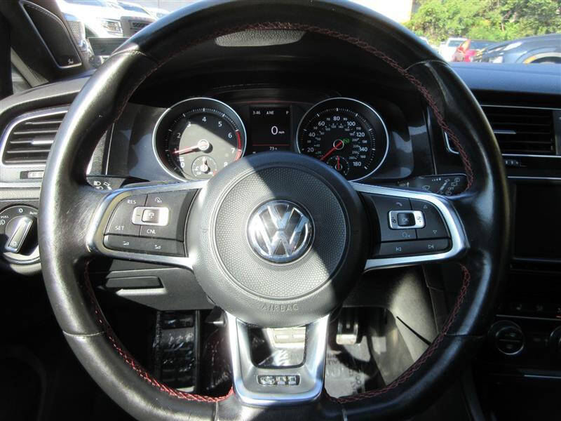 2017 Volkswagen Golf GTI Autobahn