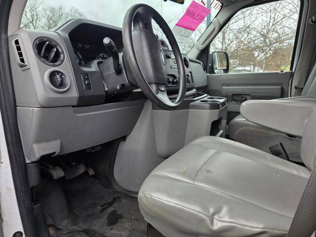 2012 Ford E-Series E-350 SD