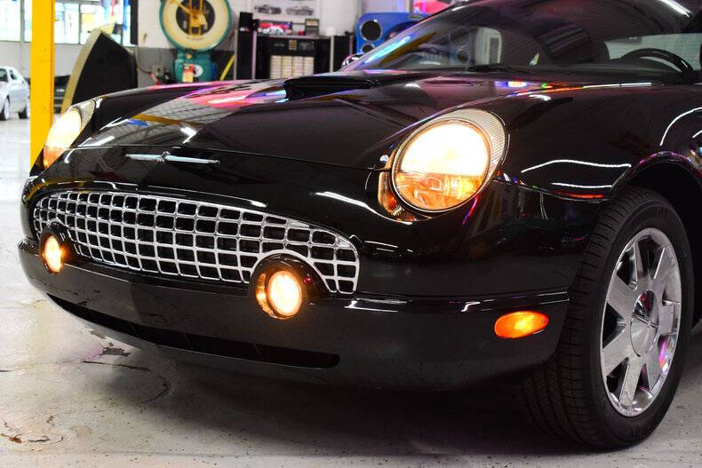 2002 Ford Thunderbird Deluxe