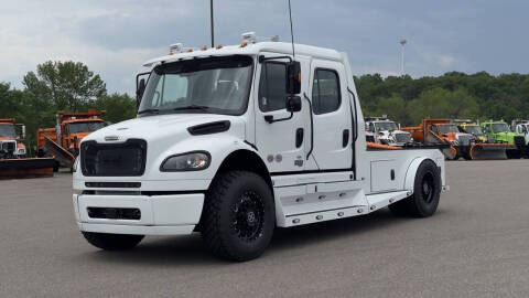 2025 Freightliner M2 106