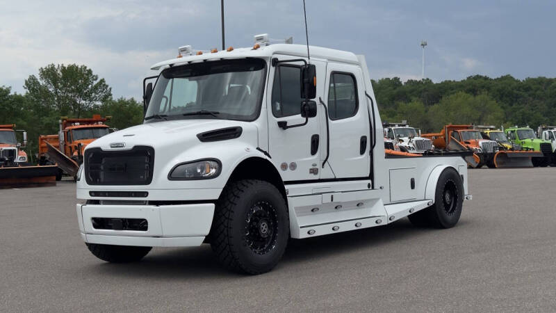 2025 Freightliner M2 106