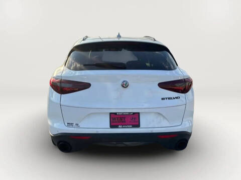 2020 Alfa Romeo Stelvio Sport