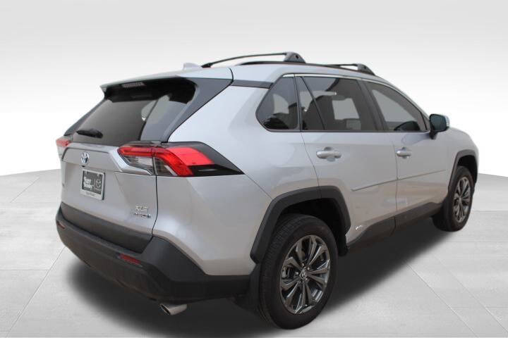 2024 Toyota RAV4 Hybrid XLE Premium