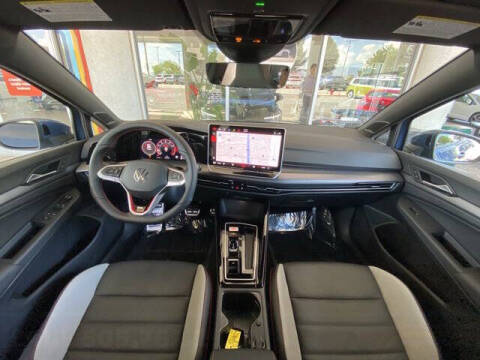 2025 Volkswagen Golf GTI SE