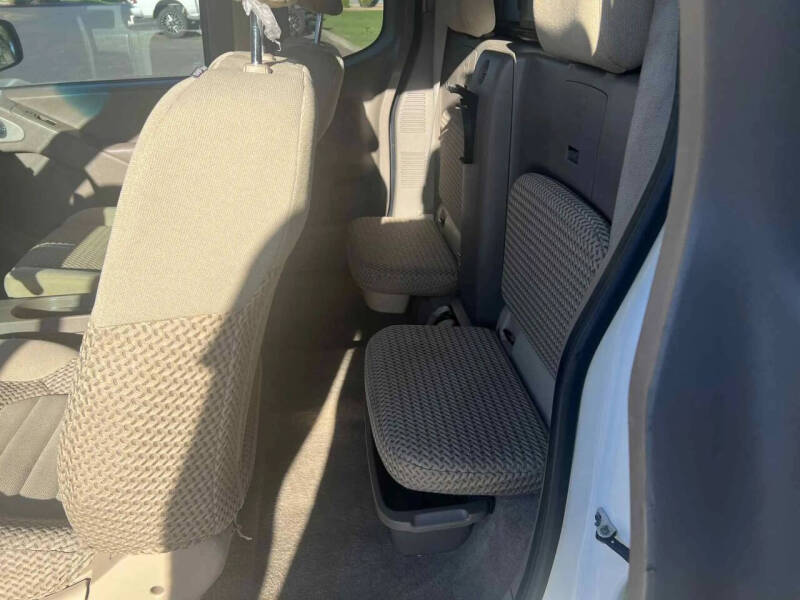 2017 Nissan Frontier SV V6