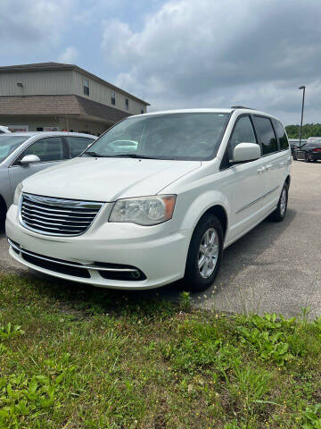 2013 Chrysler Town and Country for sale at Austin's Auto Sales in Grayson KY