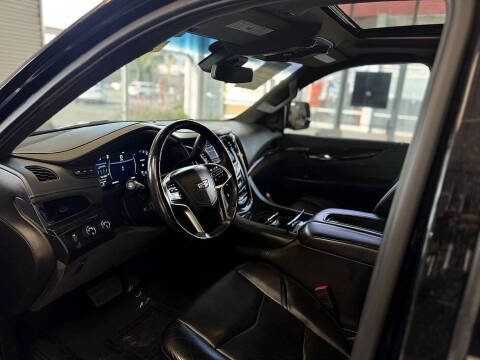 2019 Cadillac Escalade Platinum