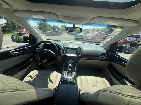 2017 Ford Edge Titanium