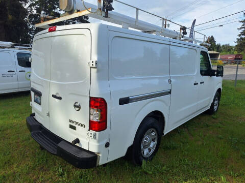 2015 Nissan NV 3500 HD SV