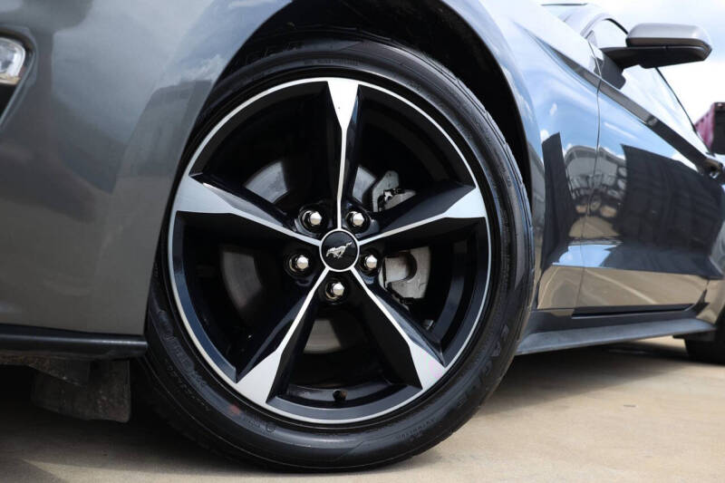 2023 Ford Mustang EcoBoost Premium