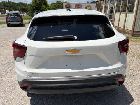 2025 Chevrolet Trax LS