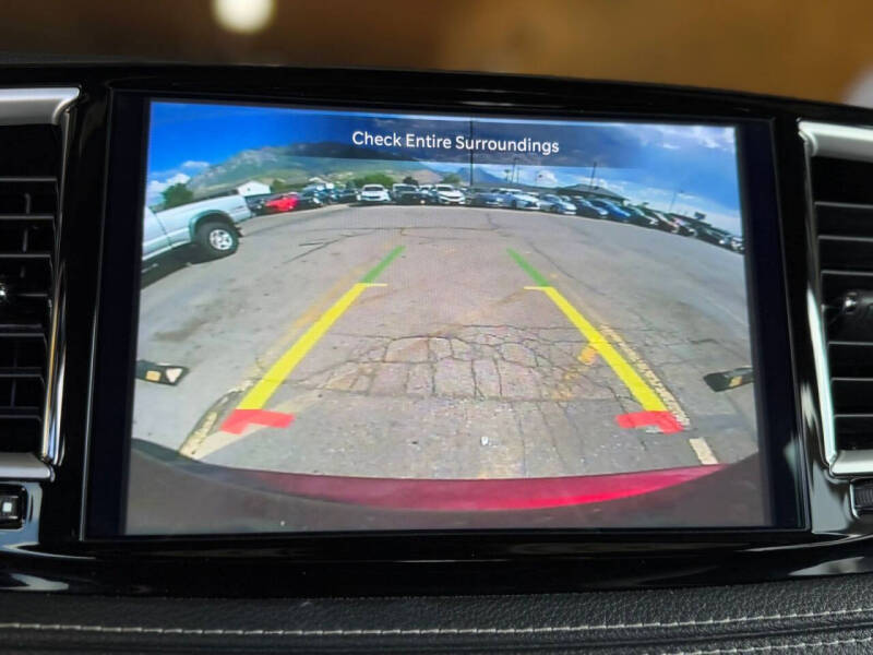 2021 Chrysler Pacifica Touring