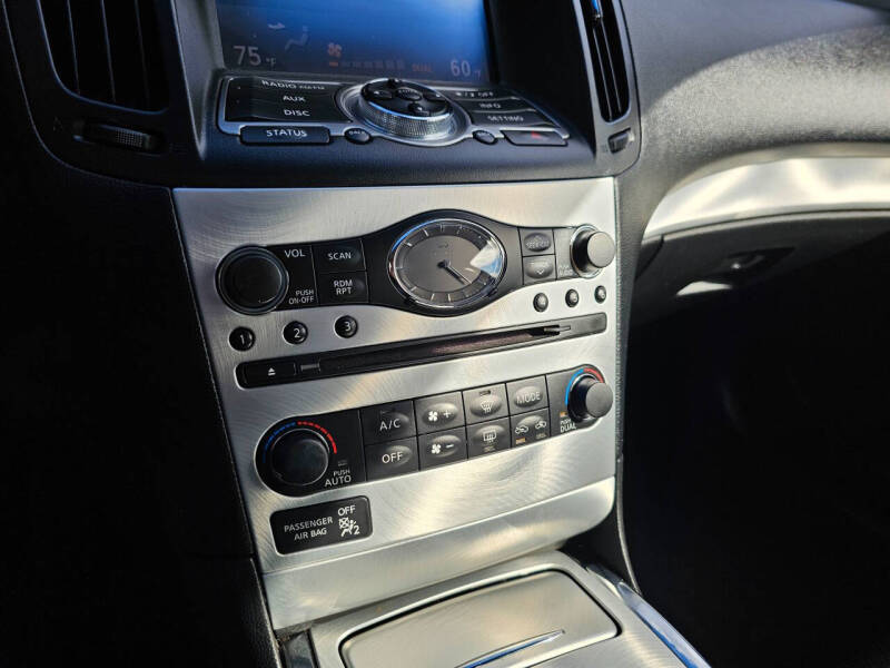 2015 Infiniti Q60 Coupe Journey