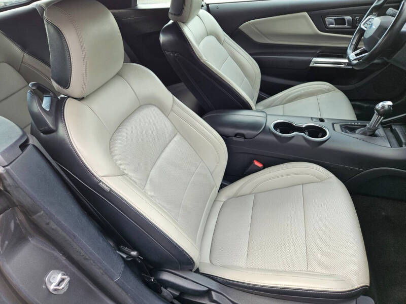 2024 Ford Mustang EcoBoost Premium