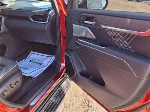 2024 GMC Acadia Denali