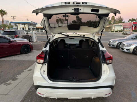 2024 Nissan Kicks SV