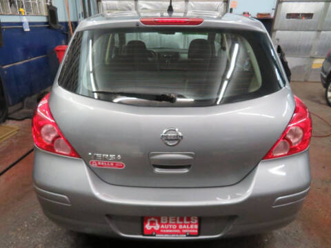 2010 Nissan Versa 1.8 S