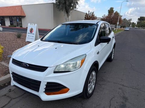 2015 Ford Escape for sale at Desert Auto Deals in Tempe AZ