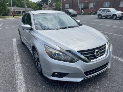 2017 Nissan Altima for sale at DEALS ON WHEELS in Moulton AL
