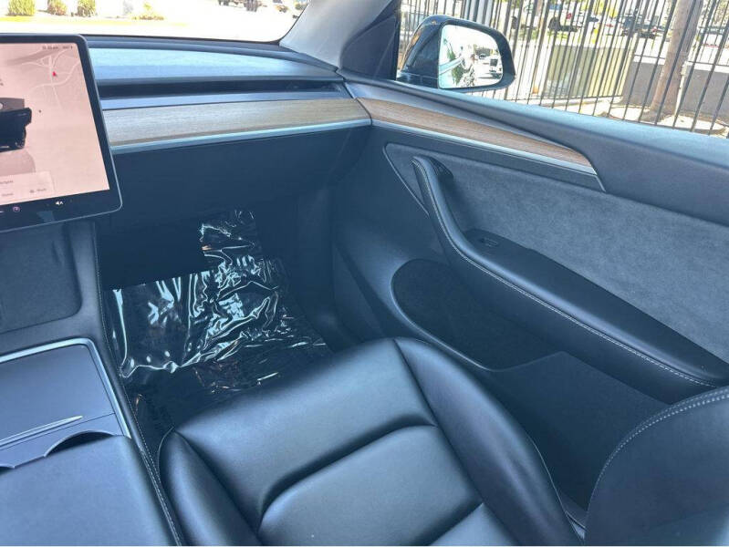 2023 Tesla Model Y Performance