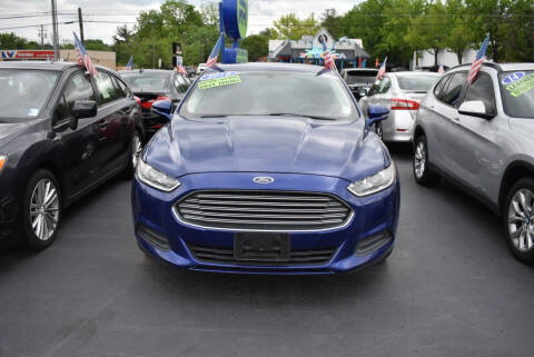 2016 Ford Fusion SE