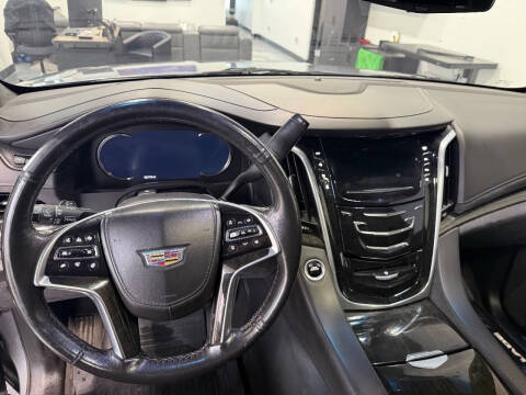 2019 Cadillac Escalade Platinum