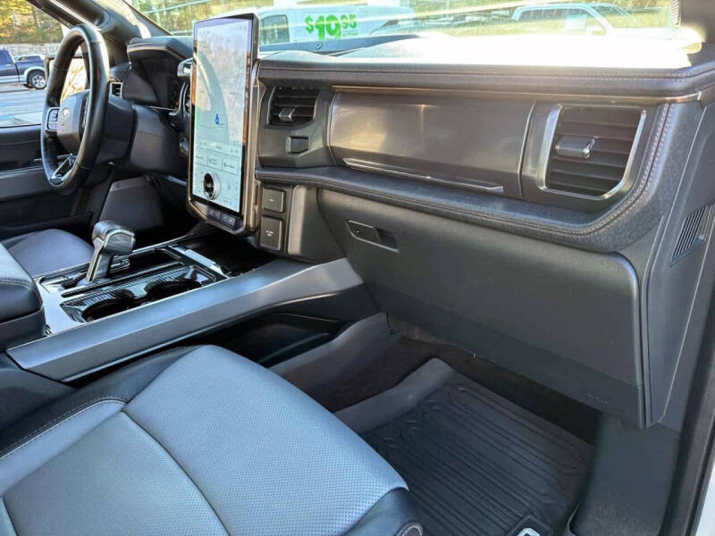 2022 Ford F-150 Lightning Lariat