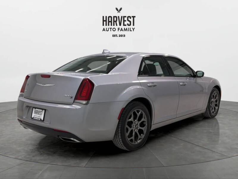 2018 Chrysler 300 S