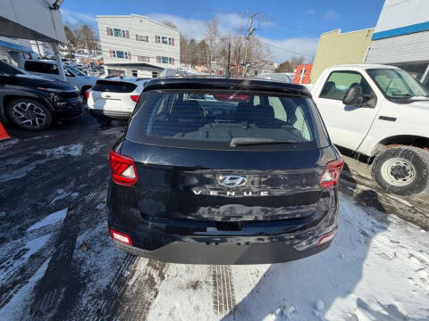 2023 Hyundai Venue SEL