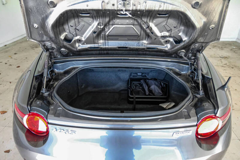 2019 Mazda MX-5 Miata RF Grand Touring