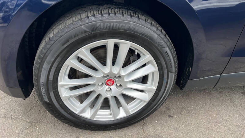 2017 Jaguar F-PACE 35t Prestige