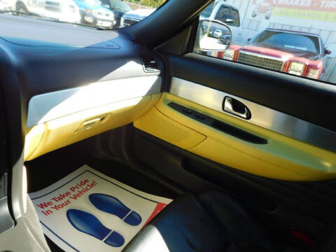 2002 Ford Thunderbird Deluxe