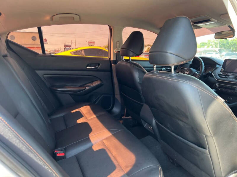 2019 Nissan Altima 2.5 SR